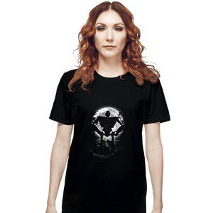 Shirts T-Shirts, Unisex / Small / Black Moonlight Giant